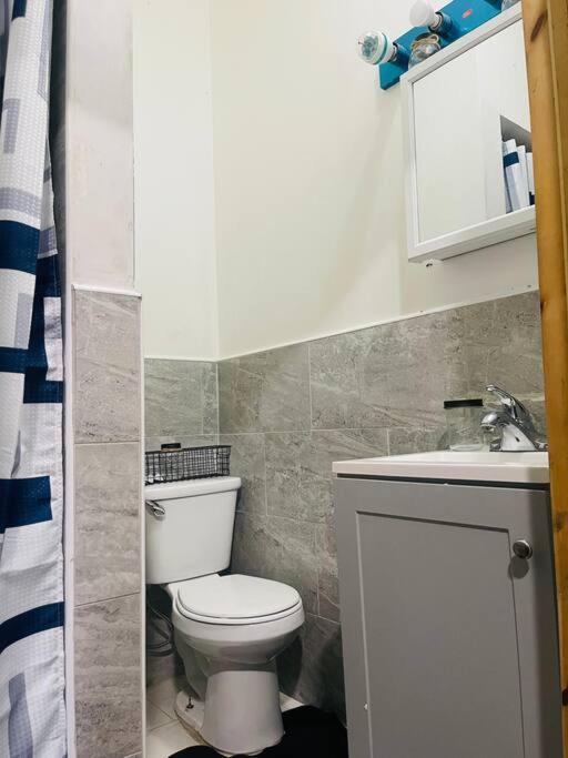 Cozy Studio Staycation - Brooklyn Close To Train Stations Νέα Υόρκη Εξωτερικό φωτογραφία